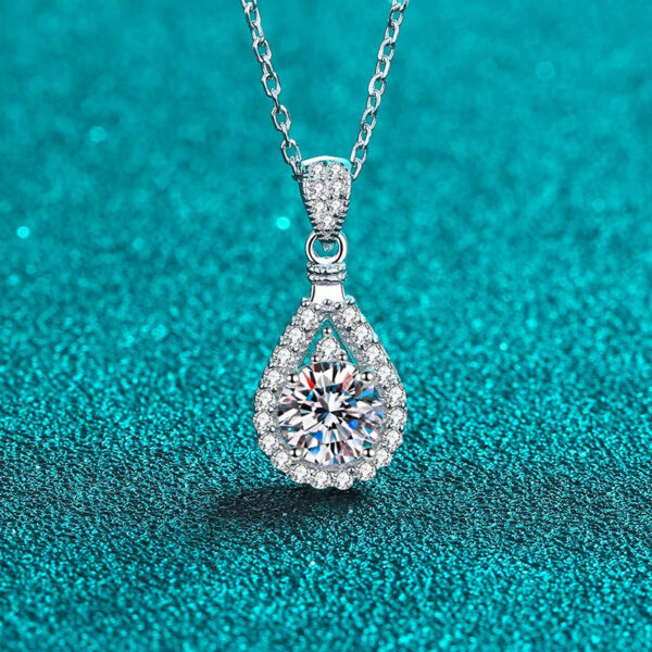0488872c6709791e NeeTim 2CT Moissanite Pendant For Women Diamond Necklace Sterling Sliver Plated White Gold Wedding Fine Jewelry for Girl