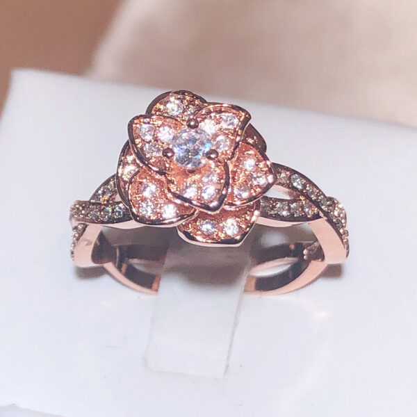 Sterling Sier InterTwined Three-Dimensional Rose White Zircon Full Diamond Ring Ladies Temperament Elegant Jewelry