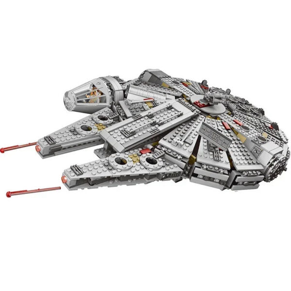 0a70d1f98116e24f New 1381 Pcs Space Millennium War Ship Spacecraft Set Falcon Alien MINI 75105 Figure Model Building Blocks Bricks Toy Kids Gift