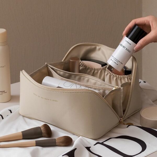 Large Capacity Travel Portable Leather Cosmetic Women Bathroom Wash Bag Multifunctional Toiletry Kit