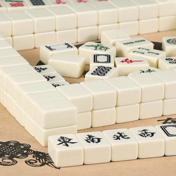 17626ce5a084b063 26mm Mini Chinese Set Portable Traditional Bloc Mahjong 144PCS Party Board Game Two Players Funny