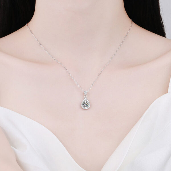 Smyoue 100% Real Moissanite Necklace Women Vvs Round Cut Diamond Pendant for Girlfriend Jewelry S Sterling Sier Gra