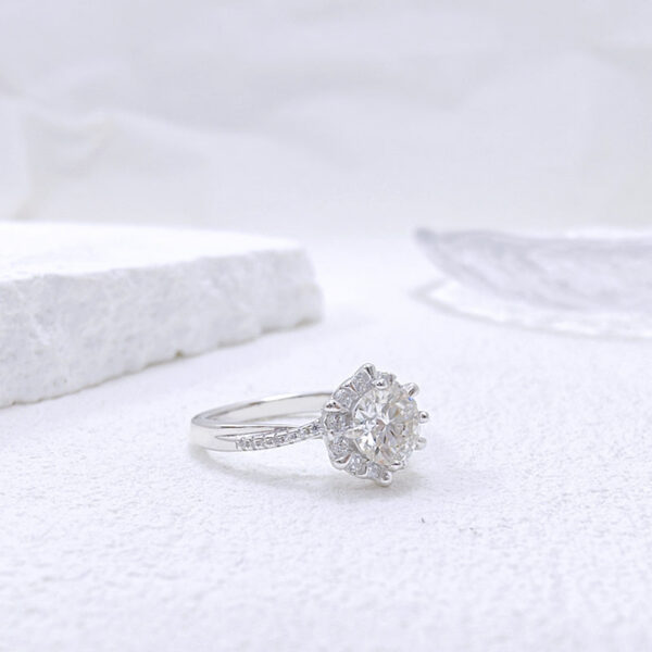 1bbf86ac7a737515 NeeTim 1ct Moissanite Diamond Rings Wedding Band for Women Sterling Sier with Plated White Gold Engagement Ring Certified