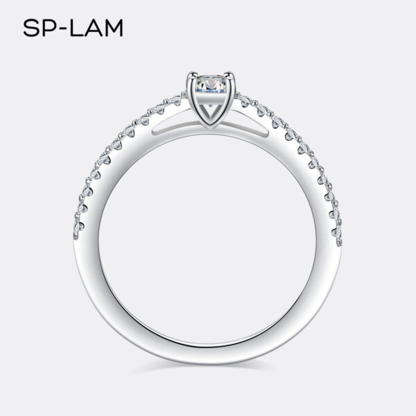 Real Sterling Sier Small Moissnaite Ring For Women Simple Sparkling Round 0.3CT Certificated Lab Diamond Finger Rings