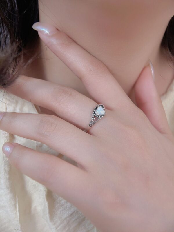 2024 Popular Heart shaped Australian Treasure S Sterling Sier with Diamonds Fashion Versatile Simple Ring for Women