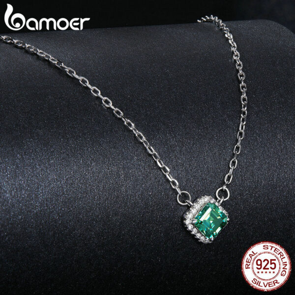 BAMOER Square Green Moissanite Sterling Sier Pendant White Gold Plated VVS1 Lab Diamond Necklace for Women