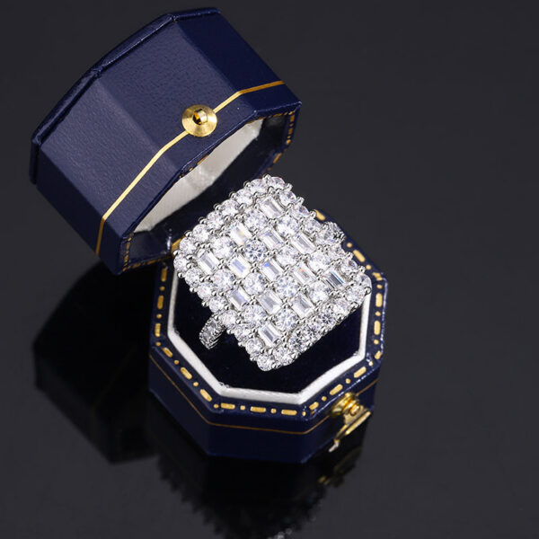 Luxurious Sterling Sier Ring for Women Stylish Party Jewelry Full of Diamond Zircon Engagement Rings Classic Gifts