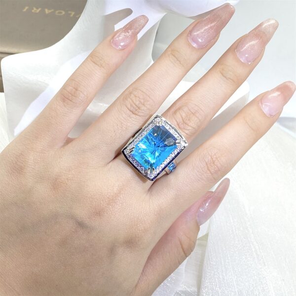 NEW Exaggerated Rectangle Ocean Blue Topaz Sapphire Full Diamond Couple Ring for Women Sier-Plated Engagement Bridal Jewelry