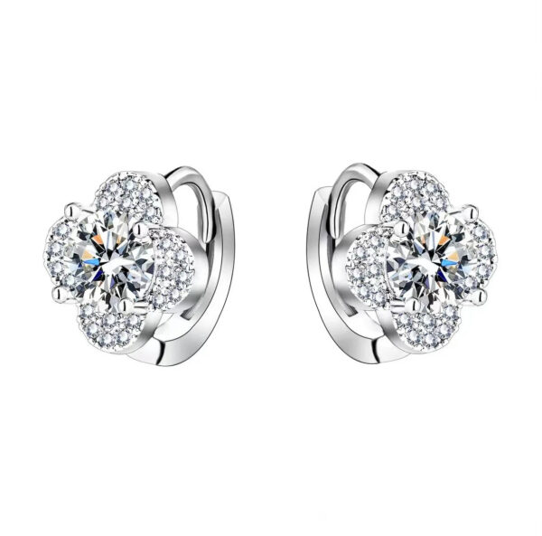 925 Sterling Silver 0.5/1 Carat Moissanite Clover Earrings Stylish Design Sense High-End Light Luxury Niche Leisure Send Girlfri