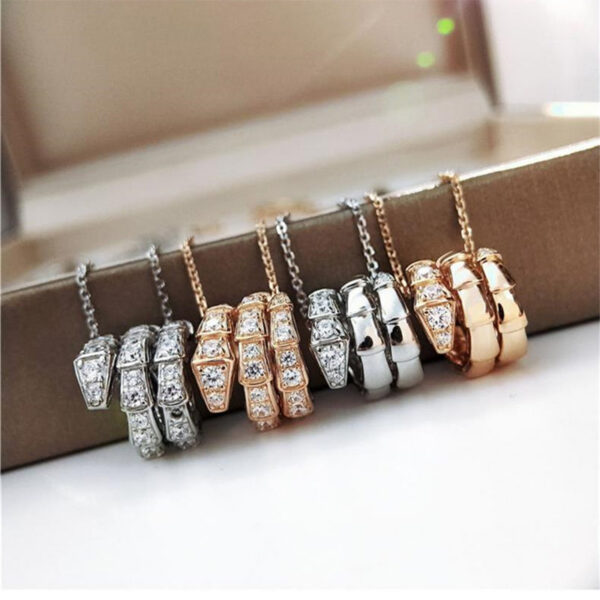 European Exquisite Sterling Sier Full Diamond Snake Head Pendant Ladies Necklace Fashion Brand Jewelry