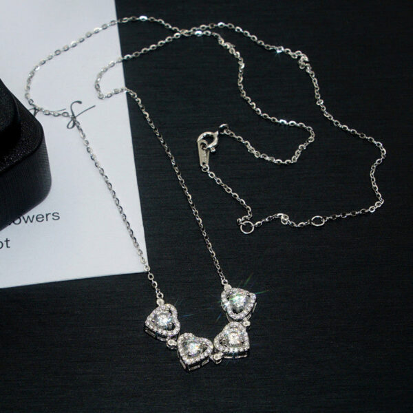 40d41aa3e21aae12 2024 New DJMAX Full Moissanite Necklace For Women Original Sterling Sier Mobius Strip Lady Diamond Clavicle Chain