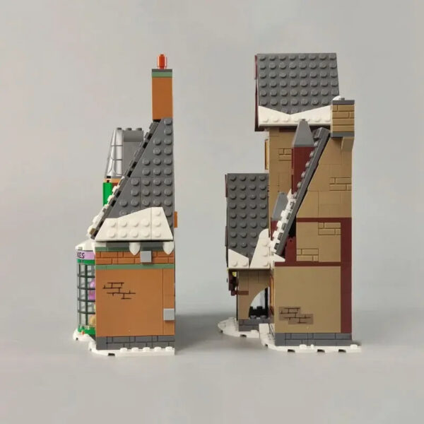 76388 Movie Magic World Building Block Visit The Village City Construction Street View Bricks 851pcs Toys for Children Gift Set