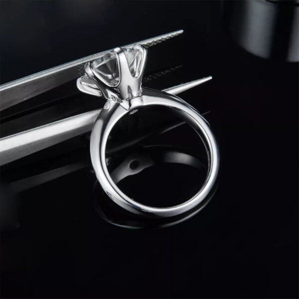 Classic 6 Prongs 5 Carat Round Moissanite Rings Sterling Sier Plated 14K Gold High Clarity D Color Diamond Woman Jewelry
