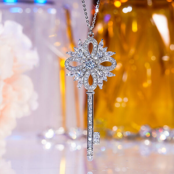 4469b8fb1752f6bd Snowflake Diamond Key Necklace 100% Sterling Sier Fashion New Wedding Dinner Party Fine Jewelry for Women Birthday Gift