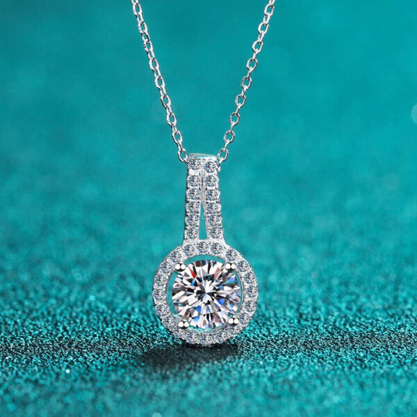 NeeTim 1ct 2ct 5ct D Color Moissanite Diamond Top Quality Gold Plated Drop Pendant Necklace Fine Jewelry Gifts Wholesale