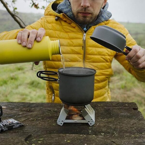 4880b1c3bcd43773 Folding Alcohol Stove, Spirit Burner 95 x 75mm Solid Alcohol Fuel Stove Portable Camping Stove for For Hiking, Camping, BBQ, Picnic, Outdoor To Boil Water, Make Coffee Pocket Stove Burner