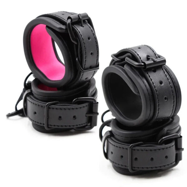 Sex Toys Adjustable Leather Handcuffs for Sex Toys for Woman Couples Hang Buckle Link Bdsm Bondage Restraints Exotic Accessories