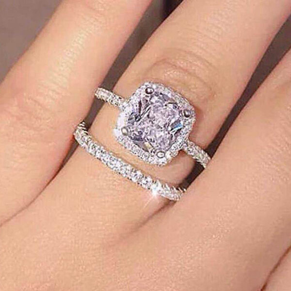 Huitan Wedding Set Rings for Women 2Pcs Sier Color Band with AAA Cubic Zirconia Engagement Party Fashion Female Jewelry