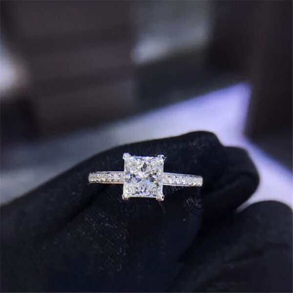 CC Jewelry Fashion Rings For Women Sier Color Simple Design Princess Square Wedding Engagement Bijoux Drop Shipping CC631