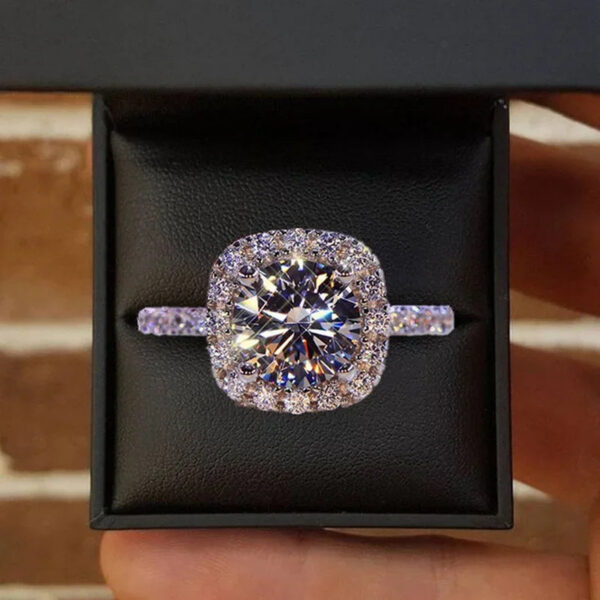 50e0b414d1300bbd Classic Sier Color Engagement Wedding Rings for Women Fashion Metal Inlaid White Zircon Stones Bridal Ring Jewelry