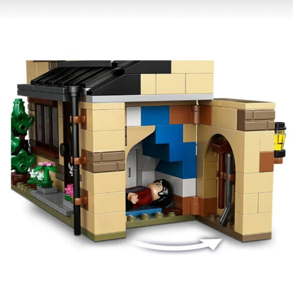 In Stock New 797Pcs 4 Privet Drive Magic World Moc 75968 Building Blocks Bricks Children Toys for Kids Birthday Christmas Gifts