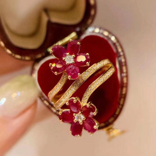5cc0c24041524c34 Vintage Delicate Floral Ruby Female Stamp Temperament Inlaid Full Of Diamond Opening Ring Party Birthday Gift