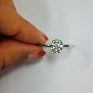 62a5f96ec55b6868 Lnngy 6.5MM Bezel Moissanite Diamond Ring for Women Wedding Bague Exquisite Sterling Sier Solitaire Rings Fashion Jewelry