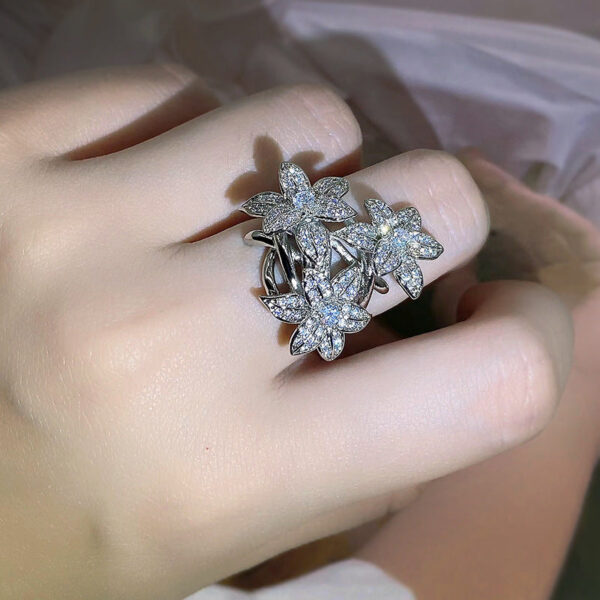 Sier High Quality Pear Shape Branch Zircon Women's Fashion Flower Diamond Big Ring Party Birthday Gift