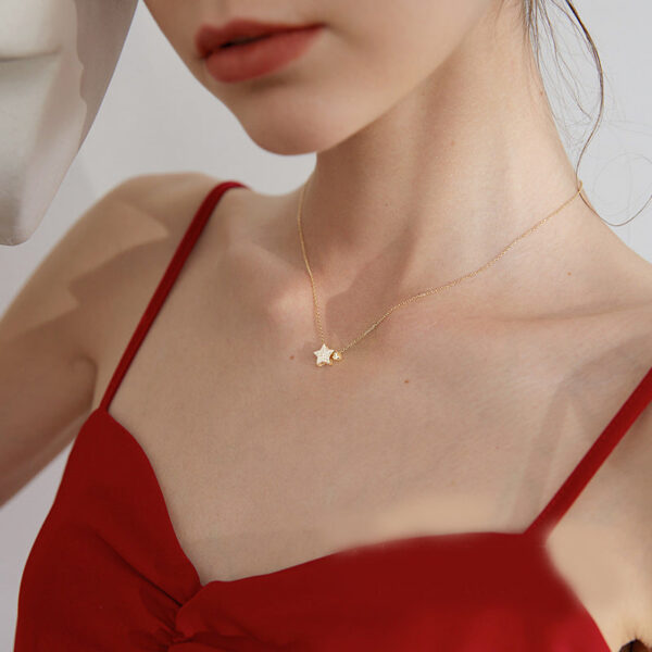 68e231aecc958526 Birthday Gift Sterling Sier Cute Shiny Star Collar Pendant Flashing Diamond Necklace Woman Charm Jewelry Wedding Party Gif
