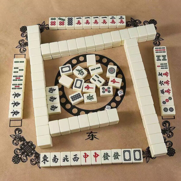 68e49e3cb93c03e6 26mm Mini Chinese Set Portable Traditional Bloc Mahjong 144PCS Party Board Game Two Players Funny