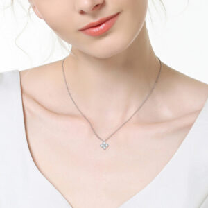 6a8edd23c11a68fb EWYA Real 0.4ct Clover Moissanite Pendant Necklace for Women Party S Sterling Sier Diamond Chain Necklaces Fine Jewelry