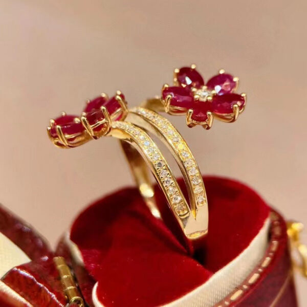 6c1b395370fa8904 Vintage Delicate Floral Ruby Female Stamp Temperament Inlaid Full Of Diamond Opening Ring Party Birthday Gift