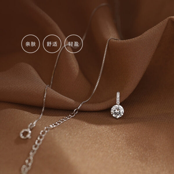 Hot New Sterling Sier Flash Diamond Necklace Simple Zircon Water Drop Pendant Feminine Clavicle Chain Fashion Jewelry Gift