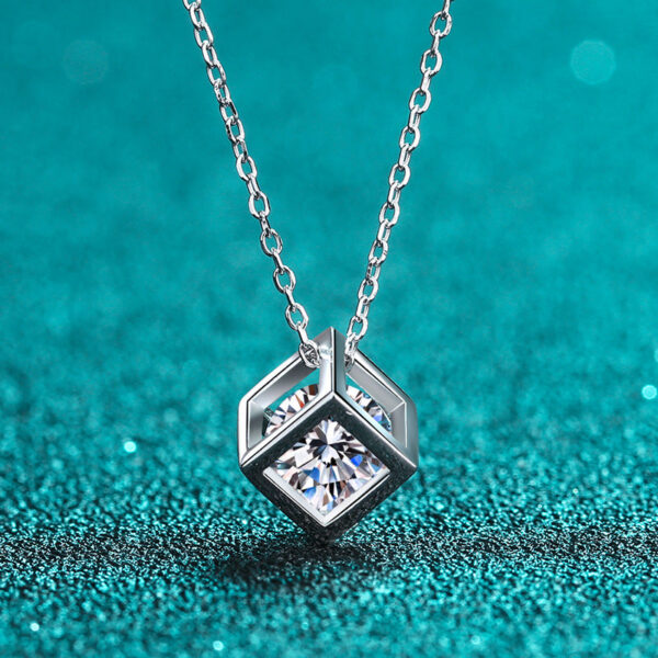 EWYA Real S Sterling Sier 1ct Moissanite Pendant Necklace for Women Party Fine Jewelry Diamond Neck Chain Necklaces Gift