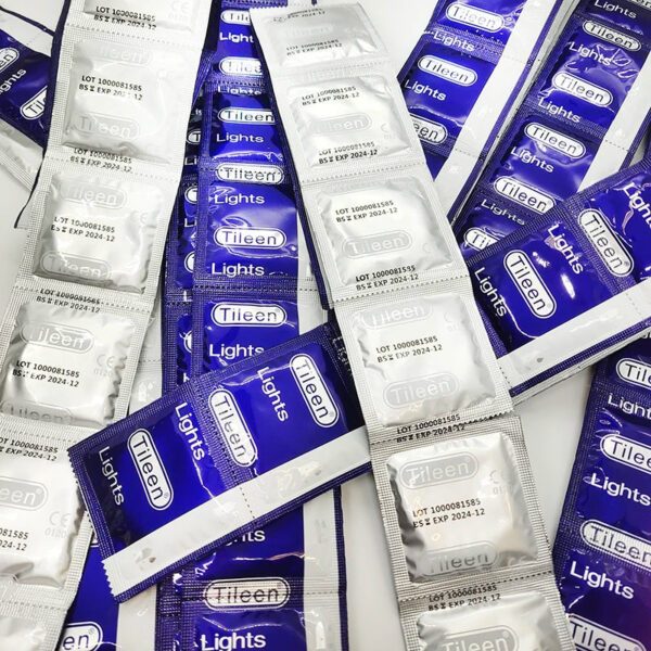 200/100pcs Condoms for Men Delay Large Oil Sex Smooth G Spot Condoms Intimate Erotic Toy  Men Safer Contraception Female Condom