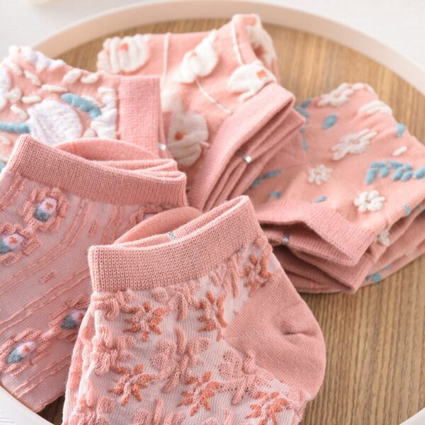7bcd953647567256 5 Pairs of Kawaii Cute Flower 3D Textured Ankle Socks - Vintage Style Thin Low Cut Hosiery for Women