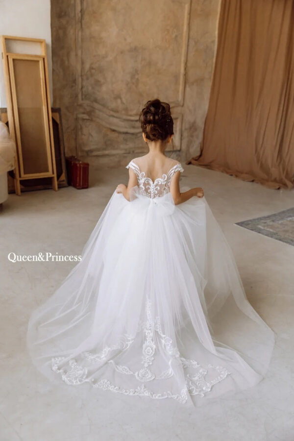 FATAPAESE Girl Dress For Wedding Lace Appqulies Tulle Skirt White Ivory Ball Gown Illusion Summer Sleeveless Communion Clothes