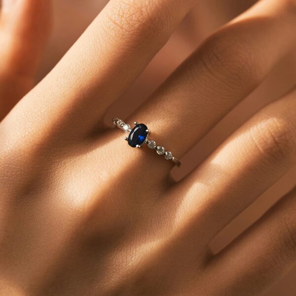 MODIAN 925 Sterling Silver Vintage Exquisite Basic Oval Blue Zirconia Finger Ring for Women Statement Ring Jewelry Gift