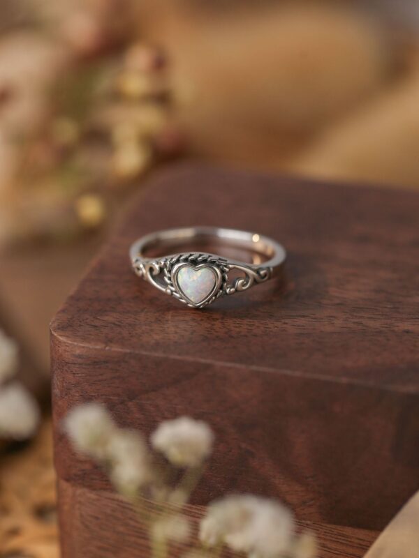 2024 Popular Heart shaped Australian Treasure S Sterling Sier with Diamonds Fashion Versatile Simple Ring for Women