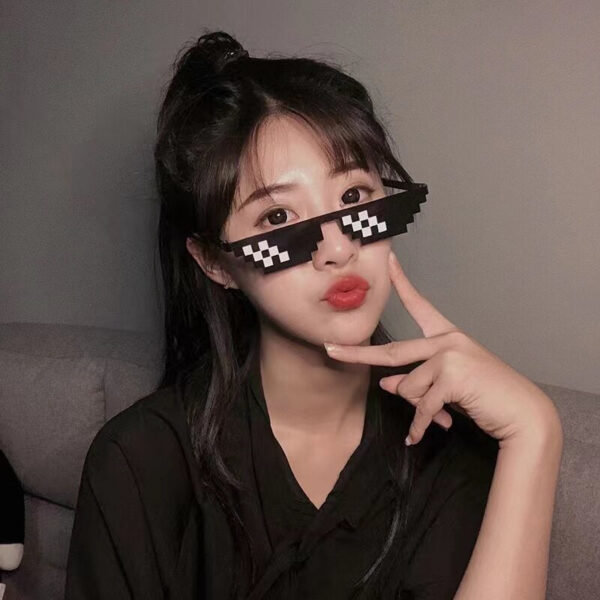 8a3648b486250ae1 2Pcs Mosaic Cool Party Vintage Shades Eyewear For Men Pixelated Sunglasses Funny Women Glasses