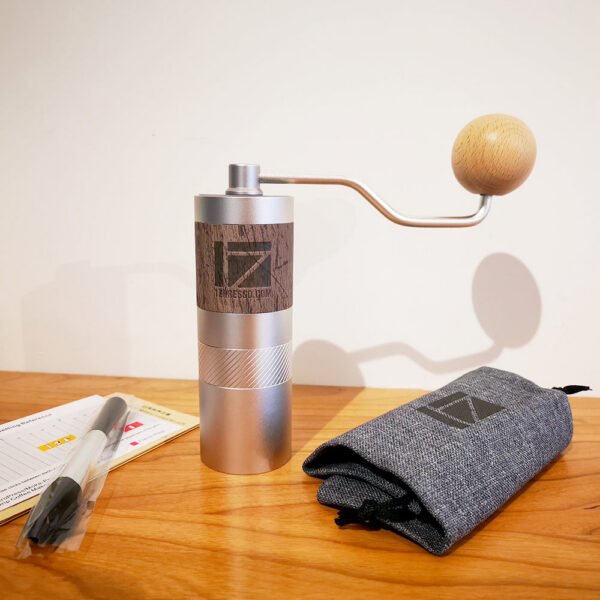 1ZPRESSO Q2 Manual Portable 38mm Heptagonal Stainless Steel Burr Coffee Mill Step Adjustment Hand Crank Grinder