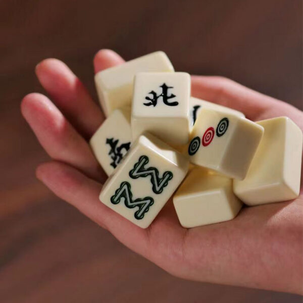 9681dec2dbb086b4 26mm Mini Chinese Set Portable Traditional Bloc Mahjong 144PCS Party Board Game Two Players Funny