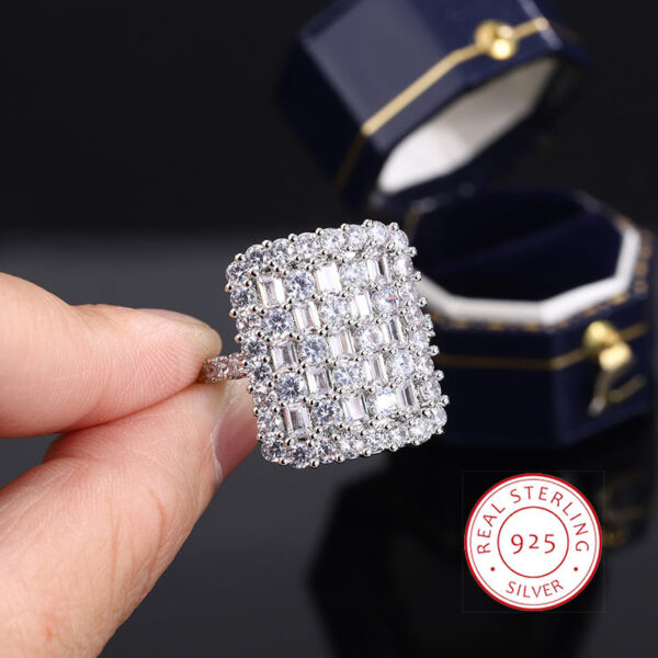 Luxurious Sterling Sier Ring for Women Stylish Party Jewelry Full of Diamond Zircon Engagement Rings Classic Gifts