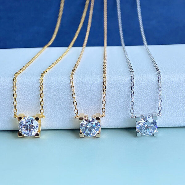 a04d2d1bab79551b Hot-selling classic sterling Sier Bull Head Single diamond necklace women's fashion simple brand jewelry party gift
