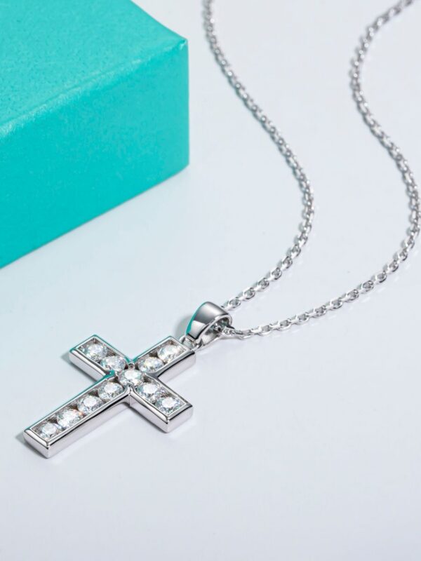 AnuJewel 3.5MM 2.2cttw D Color Moissanite Diamond Cross Pendant Necklace Sterling Sier Fine Jewelry Gifts Wholesale