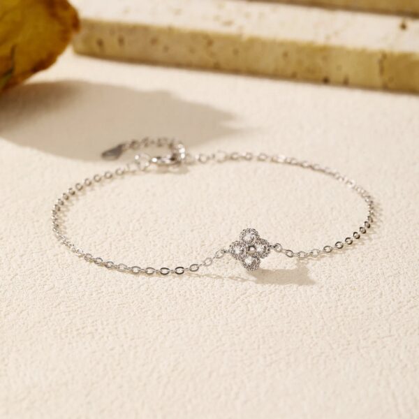 MODIAN 925 Sterling Silver Exquisite Lucky Four Leaf Clover CZ Link Chain Stackable Sweet Bracelet For Women Daily Fine Jewelry