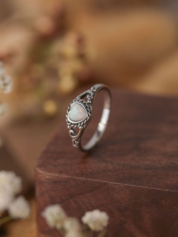 2024 Popular Heart shaped Australian Treasure S Sterling Sier with Diamonds Fashion Versatile Simple Ring for Women