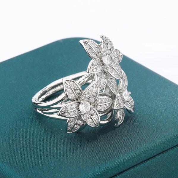 ae0f413a43e5148c 2024 New High Pear Shaped Branch Zircon Stamp for Women's Fashion Flower Diamond Big Ring Party Birthday Gift