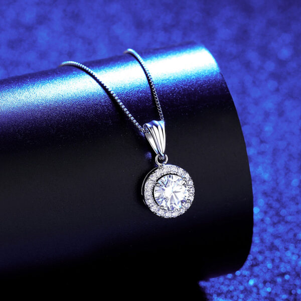 ae27b9902aefc67b CZCITY Moissanite Diamond Pendant Necklaces Round Classic Simple For Women Sterling Sier Chain Trending Iced 1CT