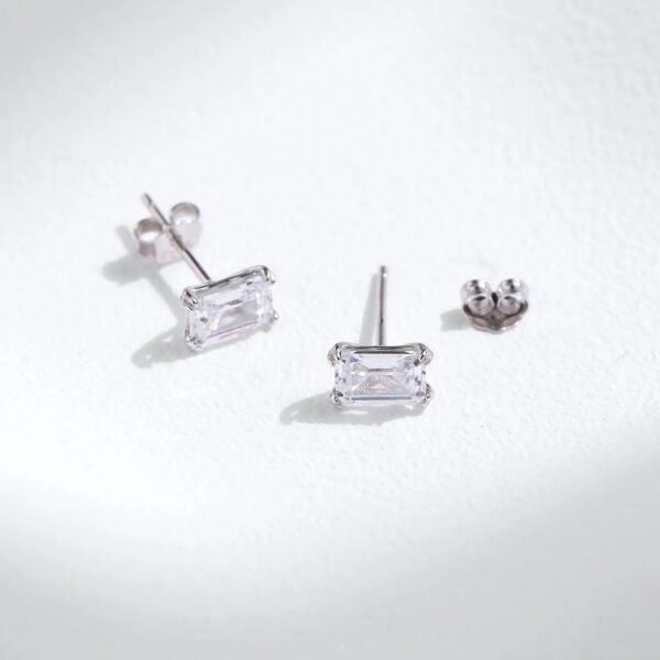MODIAN 925 Sterling Silver Simple Emerald Cut CZ Stud Earrings Hypoallergenic Earrings For Women Wedding Engagement Fine Jewelry